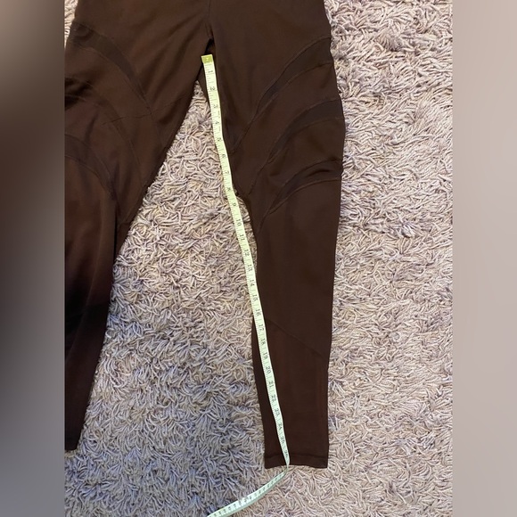 NWOT Yogalicious leggins with sheer slit designs - Picture 5 of 8